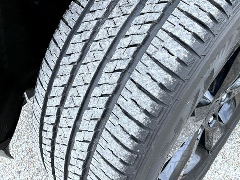 Used 2023 Jeep Grand Cherokee Altitude image 23