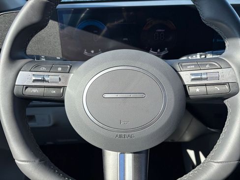 Used 2025 Hyundai Kona SEL image 29