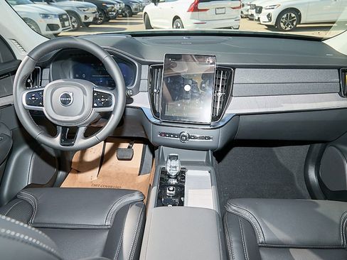 New 2026 Volvo XC90 B6 Ultra w/ Protection Package image 25