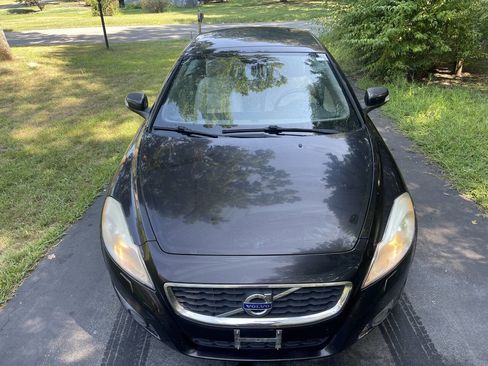 Used 2011 Volvo C70 T5 w/ Convenience Pkg image 4