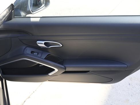 Used 2016 Porsche 911 Carrera 4 image 35