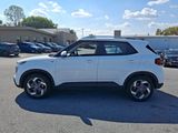 Certified 2025 Hyundai Venue SEL image 4
