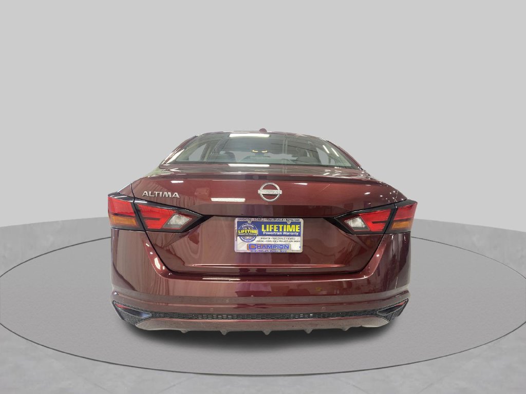 Used 2025 Nissan Altima 2.5 SV FWD image 40