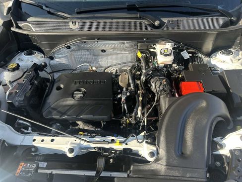 Used 2025 Buick Encore GX Avenir w/ Avenir Convenience Package image 28