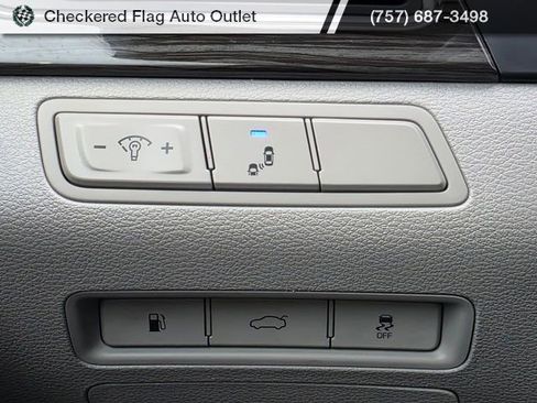 Used 2015 Hyundai Sonata Limited w/ Option Group 05 image 25