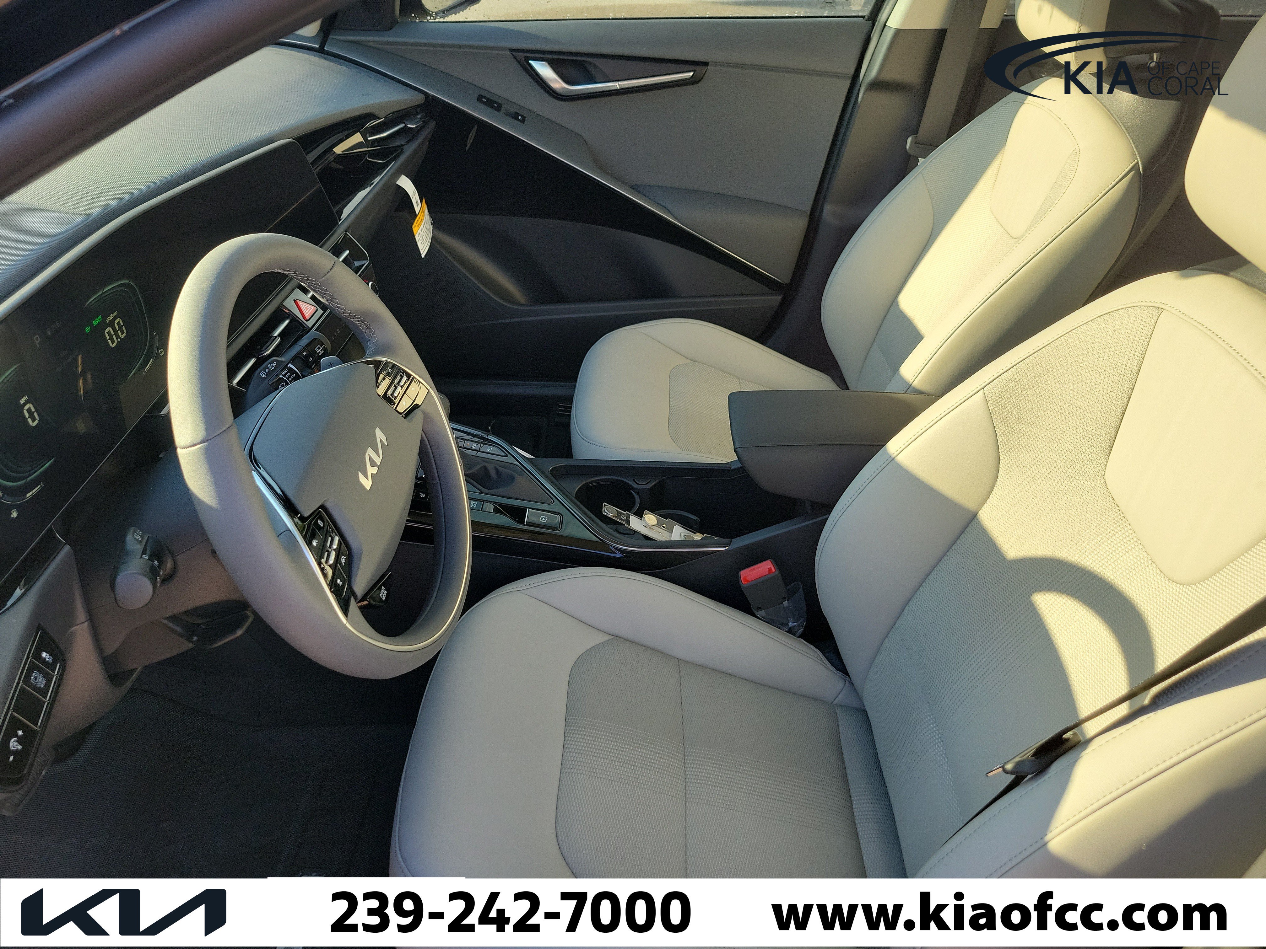 New 2026 Kia Niro EX FWD image 21