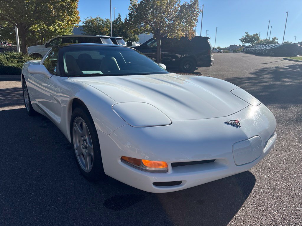 Used 1998 Chevrolet Corvette Coupe w/ Memory Pkg RWD image 7