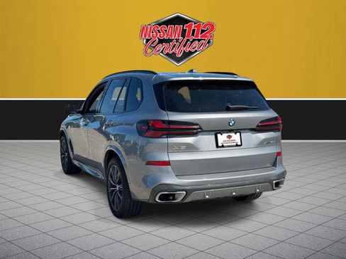 Used 2024 BMW X5 xDrive40i w/ M Sport Package AWD/4WD image 7