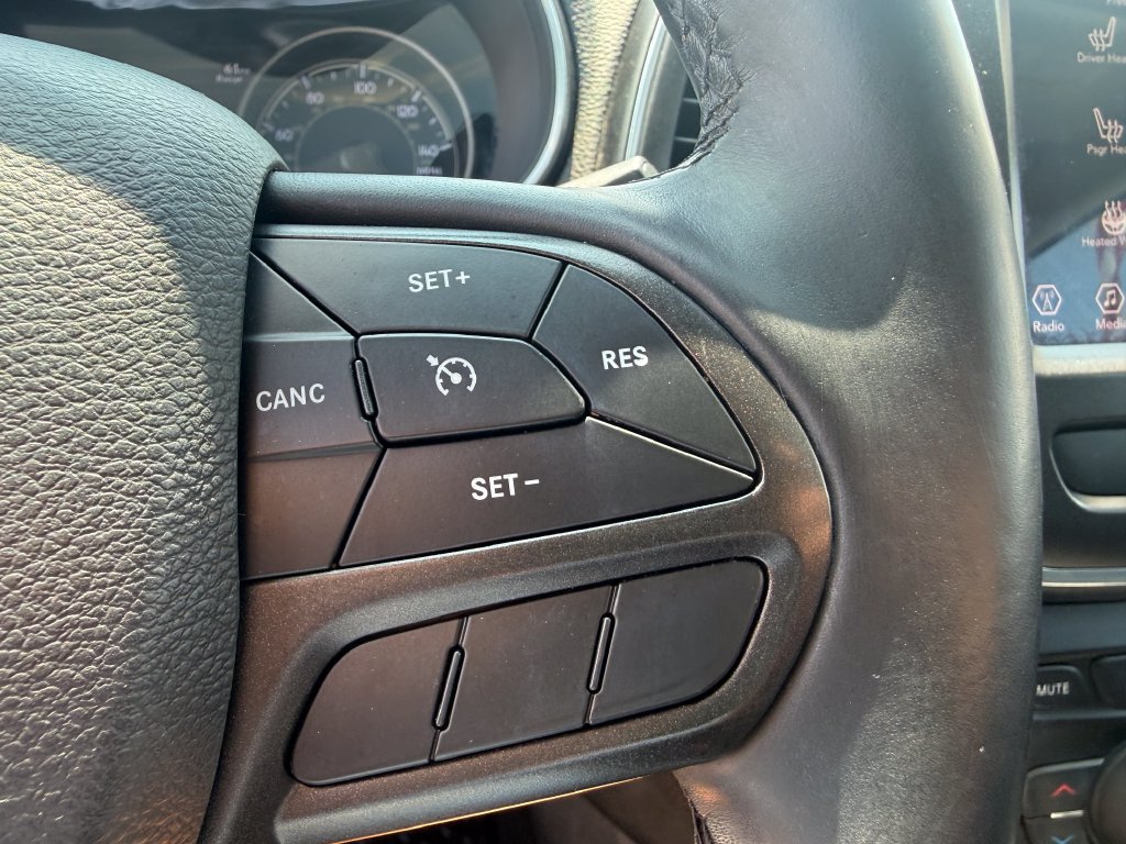Used 2019 Jeep Cherokee Trailhawk w/ Cold Weather Group AWD/4WD image 16