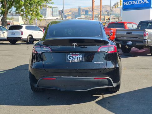Used 2025 Tesla Model Y Long Range AWD/4WD image 7