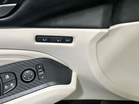 Used 2019 Nissan Altima 2.5 Platinum image 16