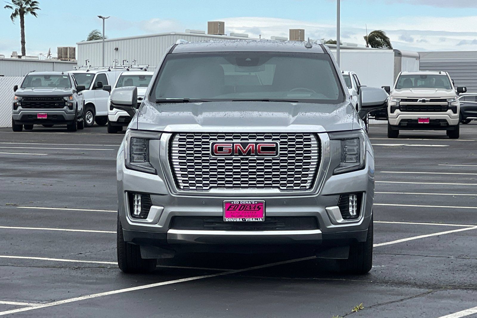 Used 2024 GMC Yukon Denali AWD/4WD image 10
