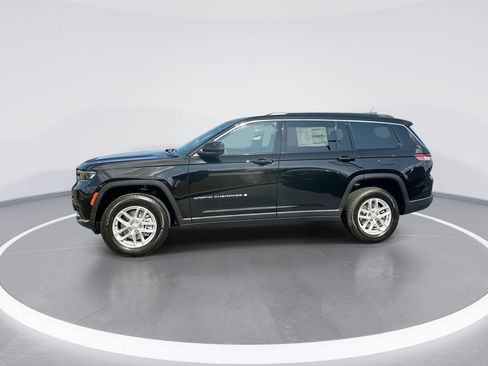 New 2025 Jeep Grand Cherokee L Laredo image 5