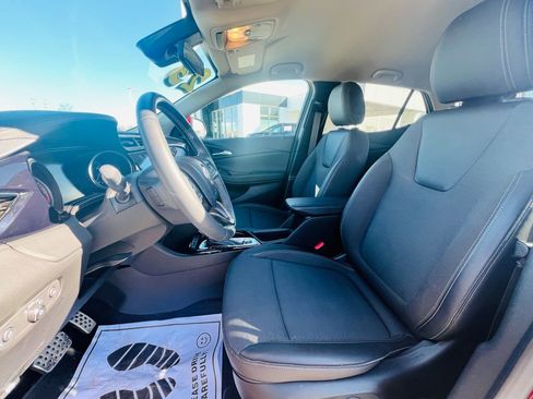Used 2023 Buick Encore GX Select w/ Sport Touring Package image 18