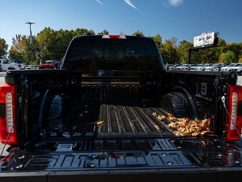 New 2026 Ford F350 XLT w/ XLT Premium Package AWD/4WD image 9