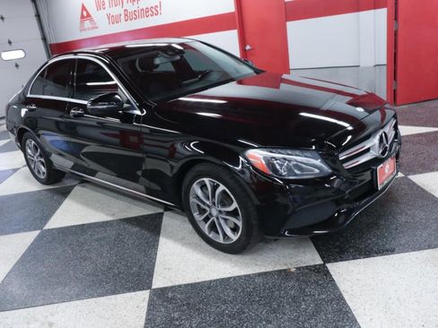 Used 2017 Mercedes-Benz C 300 4MATIC Sedan image 3
