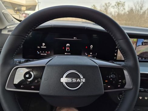 Used 2025 Nissan Murano SL image 23