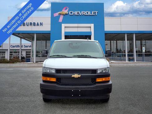 Used 2025 Chevrolet Express 2500 RWD image 2