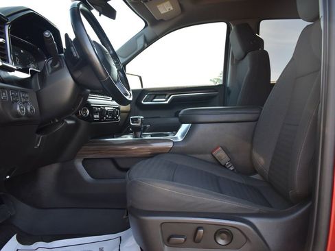Used 2023 Chevrolet Silverado 1500 RST AWD/4WD image 4