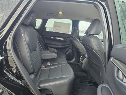 New 2025 INFINITI QX50 Pure image 13
