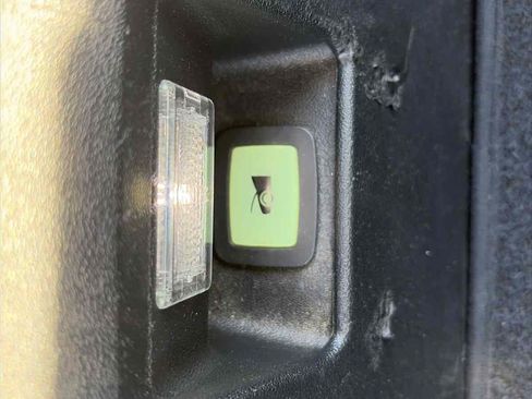 Used 2012 Tesla Model S RWD image 38