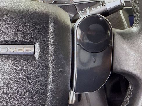 Used 2020 Land Rover Range Rover Evoque S image 15