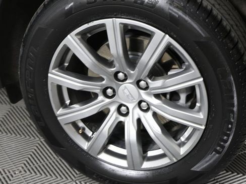 Used 2020 Cadillac XT4 Premium Luxury w/ Driver Awareness Package image 10