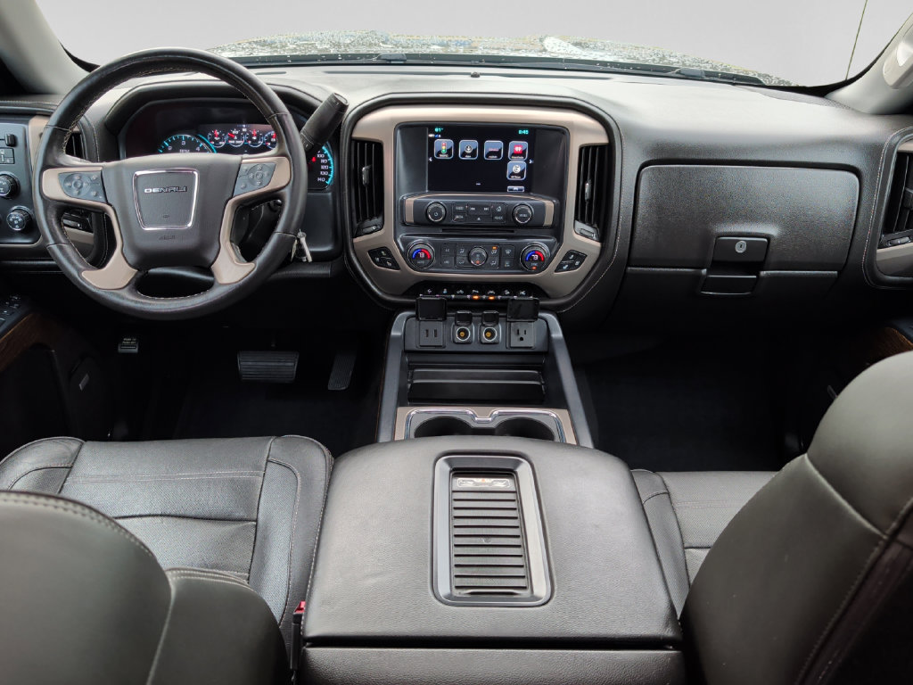 Used 2018 GMC Sierra 1500 Denali w/ Denali Ultimate Package AWD/4WD image 18