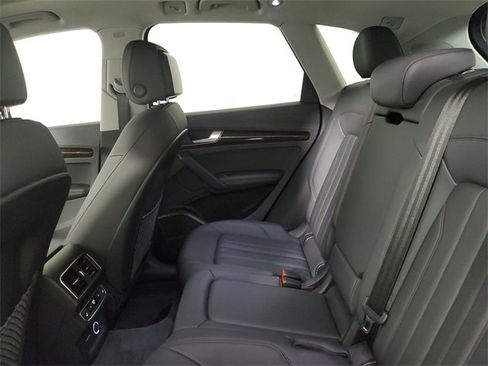 Used 2019 Audi Q5 Prestige image 12