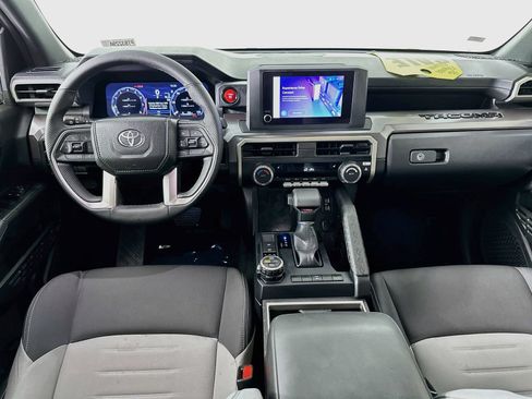 Certified 2026 Toyota Tacoma TRD Off-Road AWD/4WD image 22
