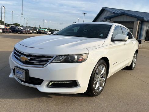 Used 2020 Chevrolet Impala LT FWD image 33