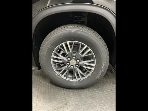 New 2026 Chevrolet Traverse LT w/ LPO, Floor Liner Package FWD image 37