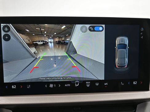 New 2026 Ford Explorer Active w/ Active Comfort Package image 12