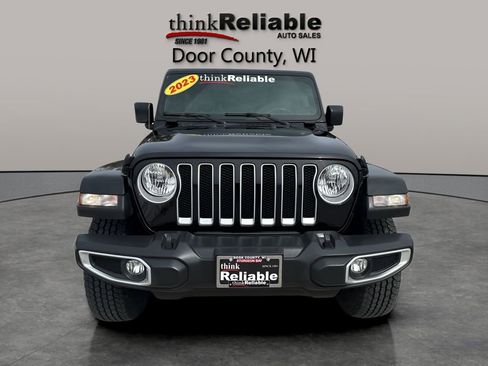Used 2023 Jeep Wrangler Unlimited Sahara w/ Cold Weather Group AWD/4WD image 9