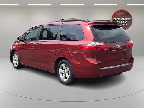Used 2017 Toyota Sienna LE FWD image 7