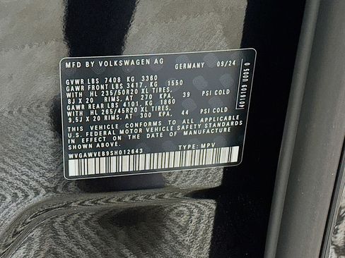 New 2025 Volkswagen ID. Buzz Pro S image 33