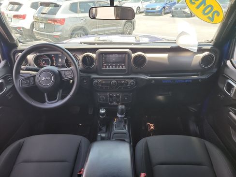 Used 2019 Jeep Wrangler Unlimited Sport S AWD/4WD image 12