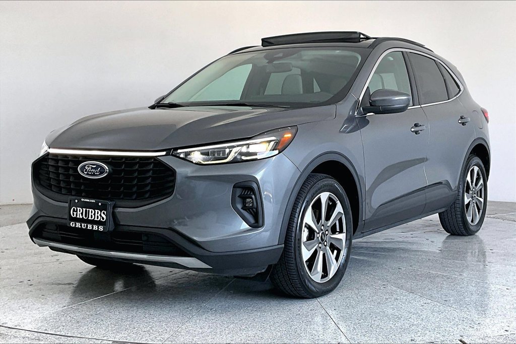 Used 2025 Ford Escape Platinum AWD/4WD image 5