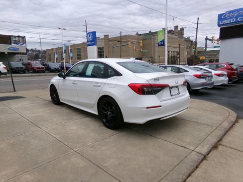 Certified 2023 Honda Civic Sport image 5