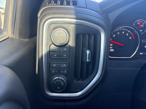 Used 2021 Chevrolet Silverado 1500 LT Trail Boss w/ Convenience Package II image 23