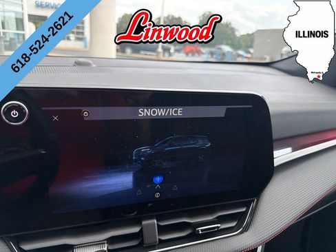 Used 2026 Chevrolet Equinox RS FWD image 24