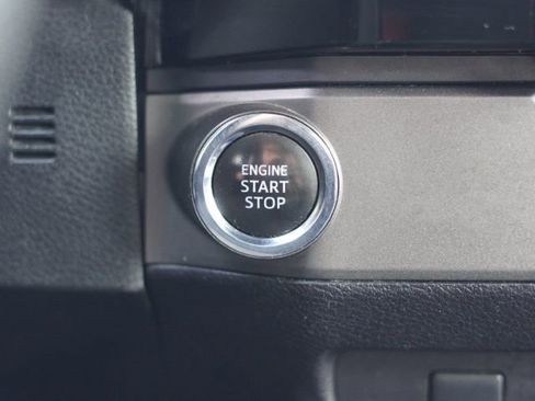 Used 2016 Toyota Tacoma TRD Sport w/ Towing Package image 26