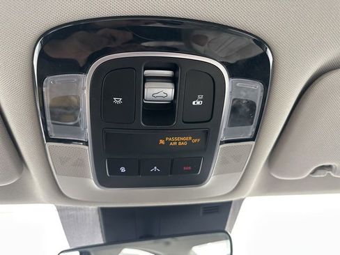 Used 2020 Hyundai Sonata Limited image 21