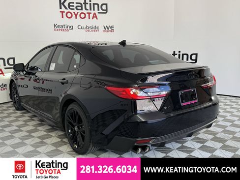 New 2026 Toyota Camry SE FWD image 10