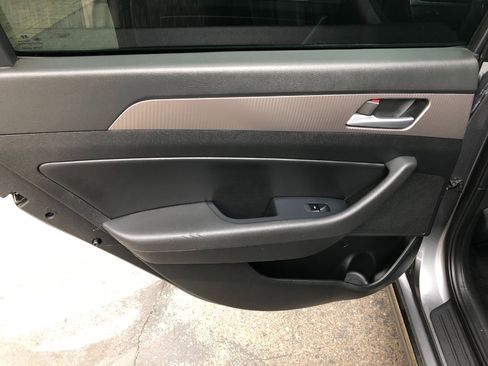 Used 2018 Hyundai Sonata Sport image 24