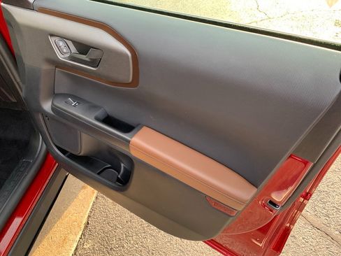 Used 2025 Ford Bronco Sport Outer Banks w/ Outer Banks Tech Package+ image 12