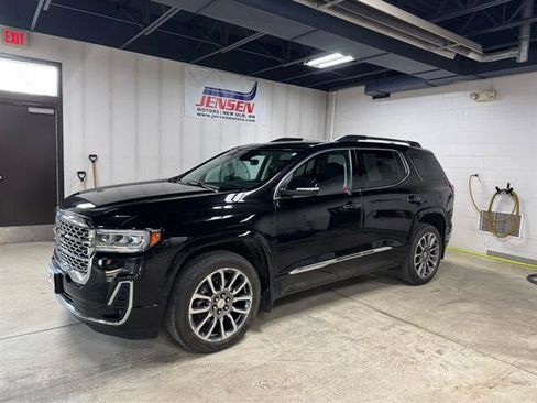Used 2021 GMC Acadia Denali w/ Denali Ultimate Package AWD/4WD image 1