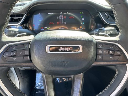 Used 2022 Jeep Grand Cherokee Limited 4xe image 17