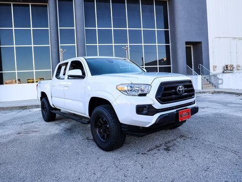 Certified 2023 Toyota Tacoma SR image 5