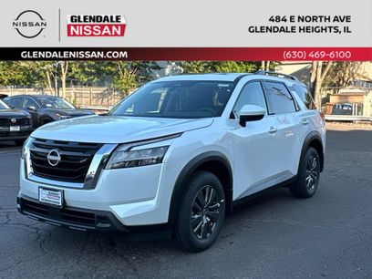 New 2025 Nissan Pathfinder SV w/ SV Premium Package
